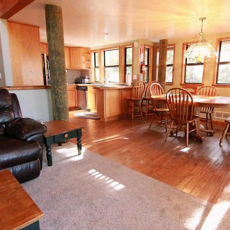 Tree House Lodge Йосемити-Уэст Экстерьер фото